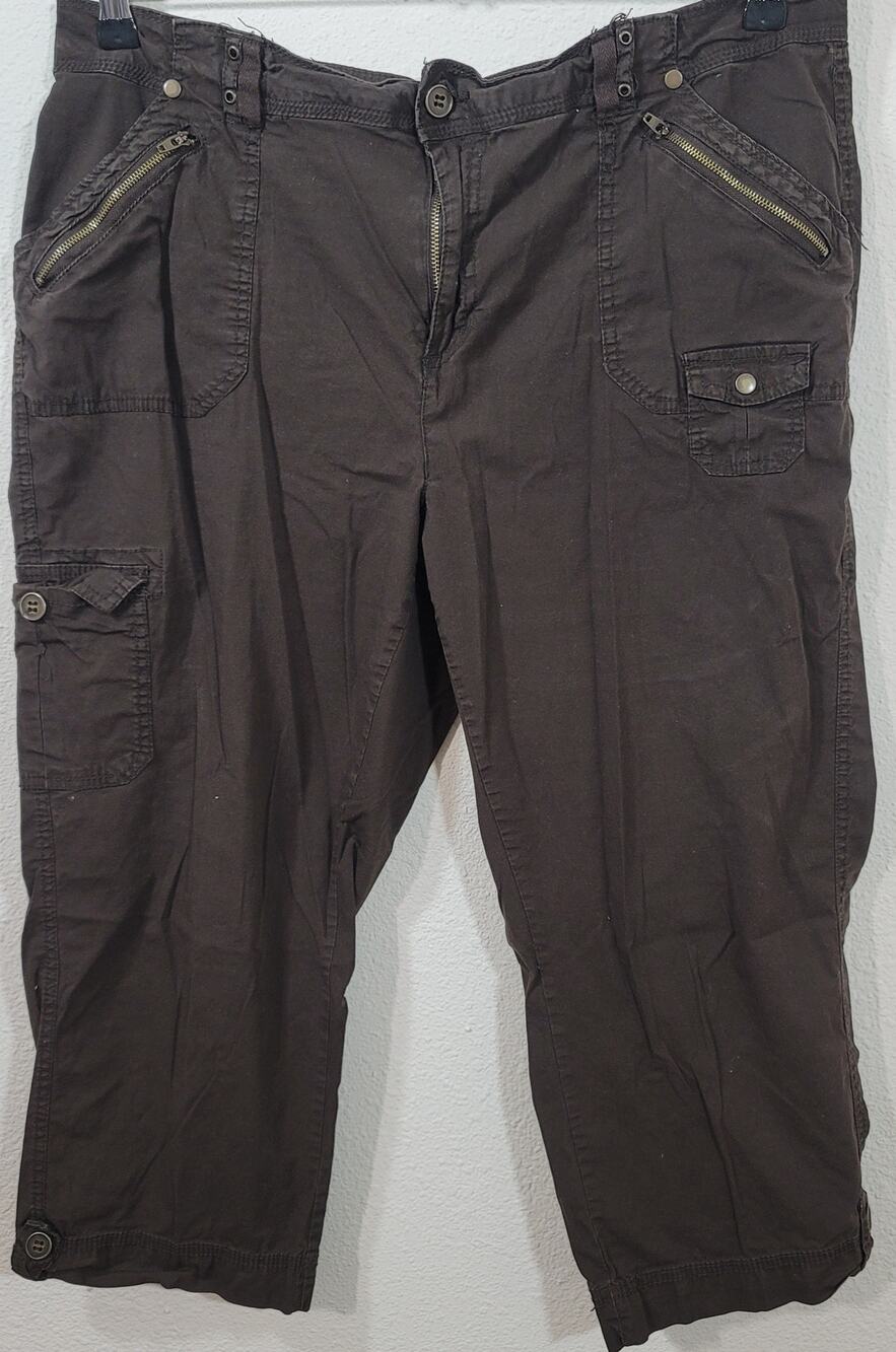 Dressbarn Brown Flat Front Cargo Cropped Pant 16 Lightweight Side Pocket Stretch